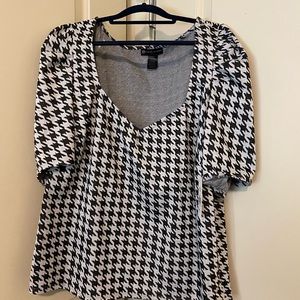 FTF houndstooth top size 1x.
